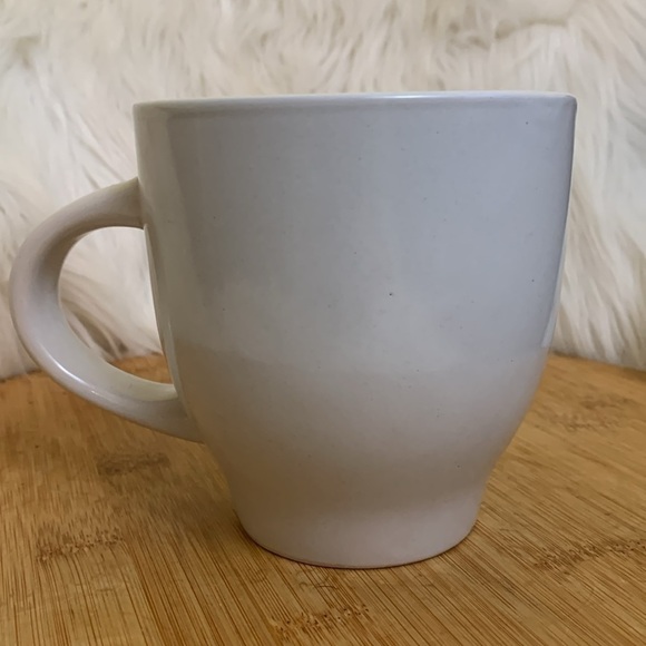 Royal Norfolk | White Ceramic Carrot Nose Snowman Face Mug - Picture 4 of 10